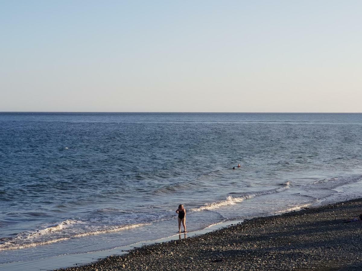Apartamentos Playa Feliz ปลายา เดล อิงเกลส ภายนอก รูปภาพ